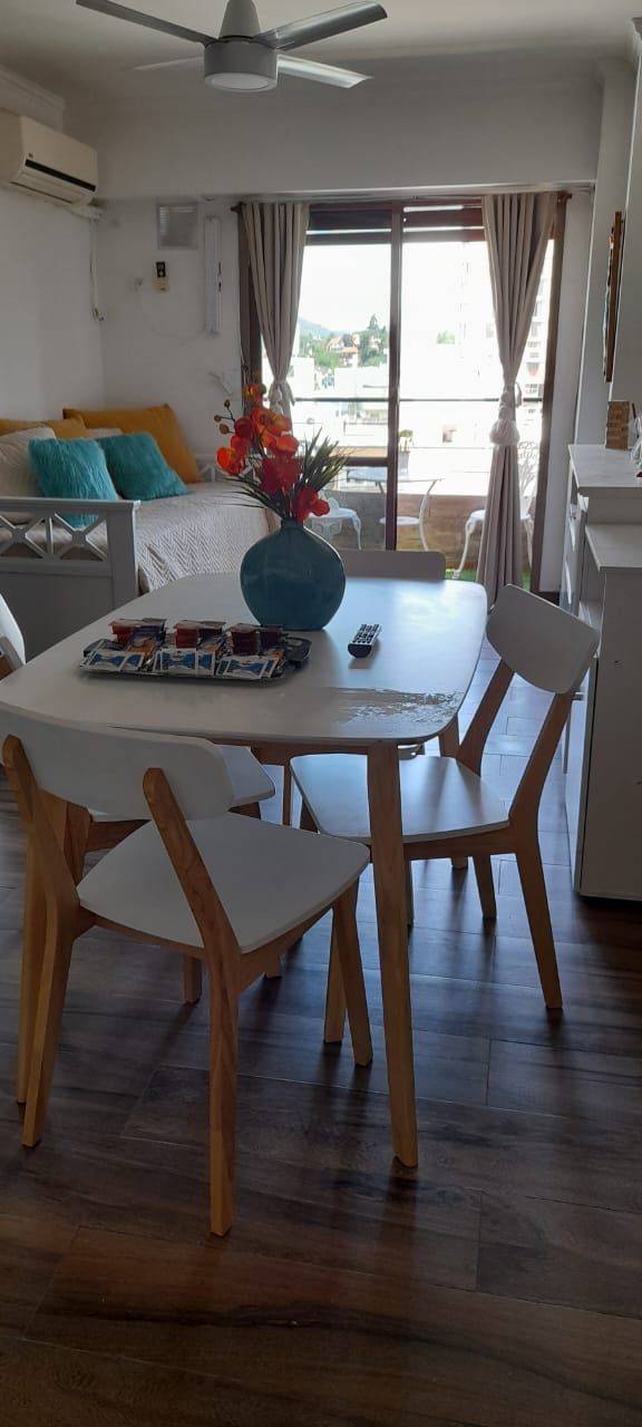 Espacio interior para alquiler por temporada en Villa Carlos Paz
